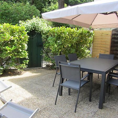 Appartement Les Cigales Rez De Jardin A 10Mn Des Plus Belles Plages Hyères Exteriör bild