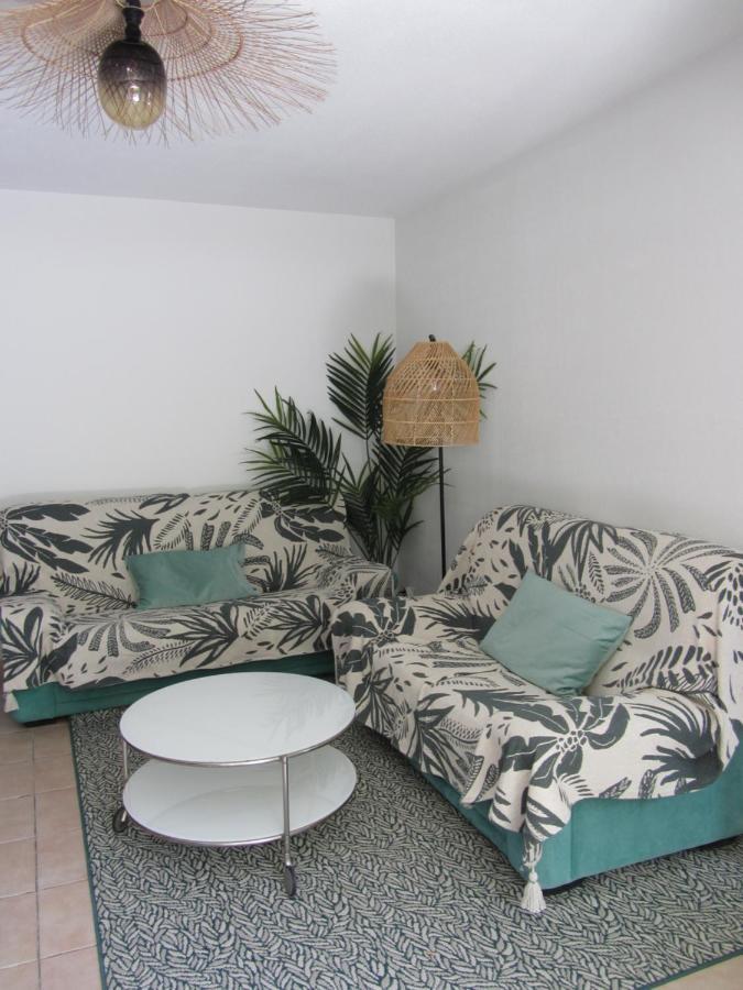 Appartement Les Cigales Rez De Jardin A 10Mn Des Plus Belles Plages Hyères Exteriör bild