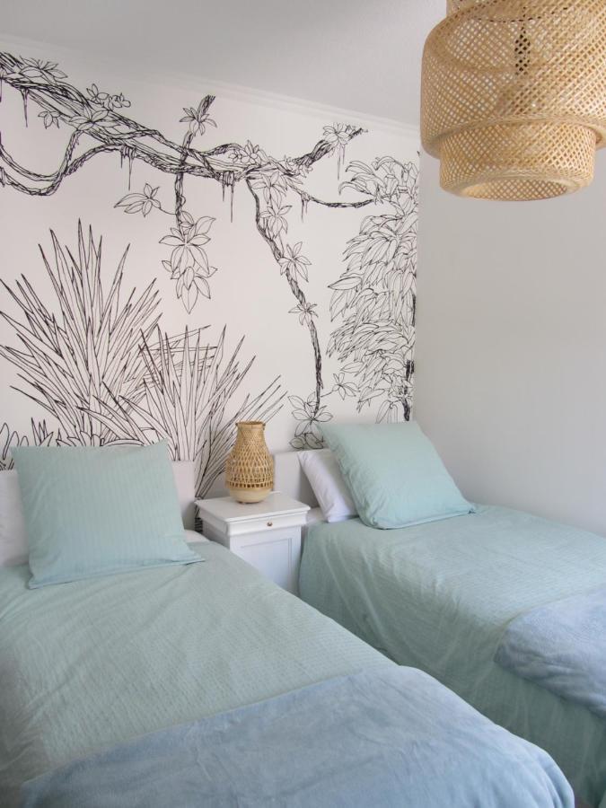 Appartement Les Cigales Rez De Jardin A 10Mn Des Plus Belles Plages Hyères Exteriör bild